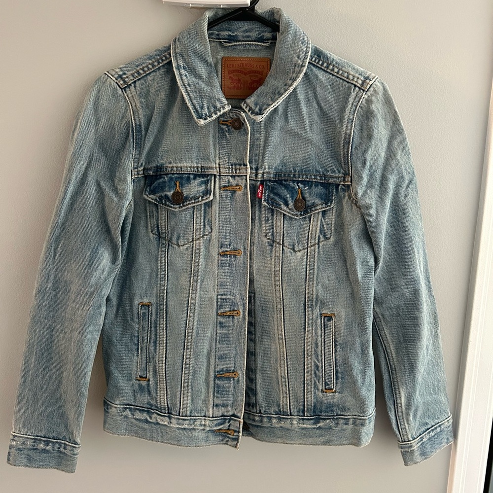 Levi’s Women’s Trucker Denim Jacket